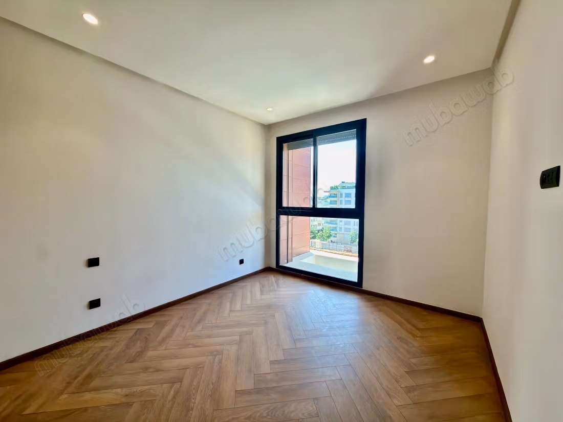 Appartement deux chambres non meublé a louer 
CFC