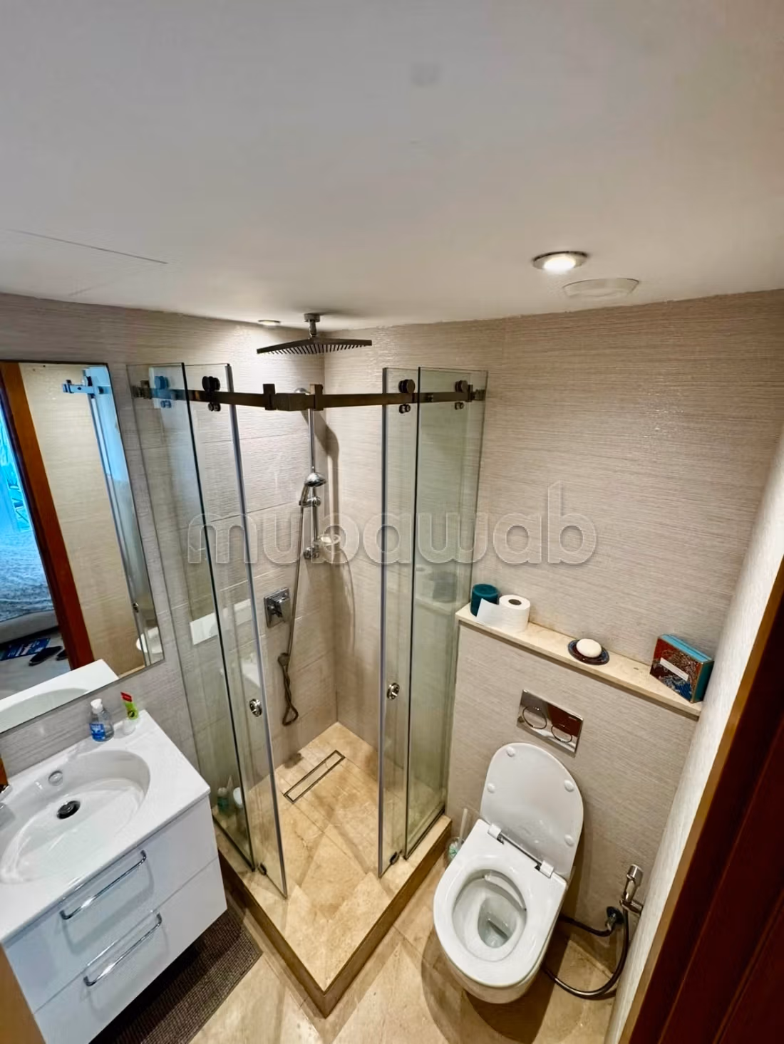 Appartement une chambre meublé a louer CFC