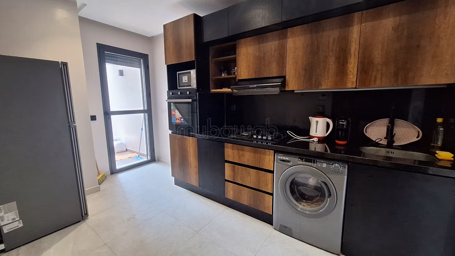 Appartamento in affitto a Oulfa. Superficie 109 m². Ascensore e posti auto