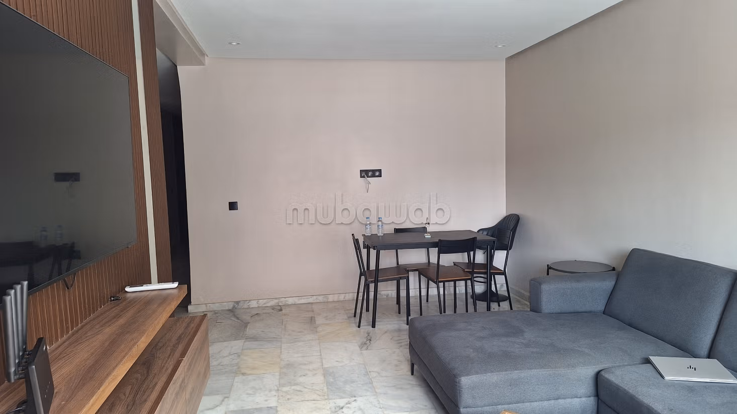 Appartamento in affitto a Oulfa. Superficie 109 m². Ascensore e posti auto