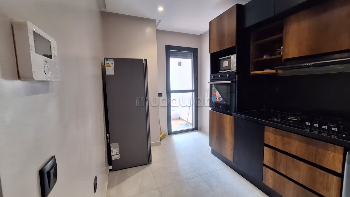 Appartamento in affitto a Oulfa. Superficie 109 m². Ascensore e posti auto