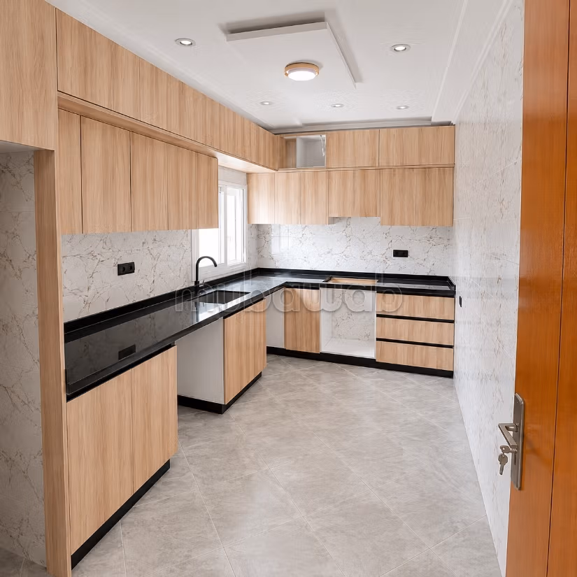 Appartement avec 3 Chambres et 2 Salles de Bains à Tétouan