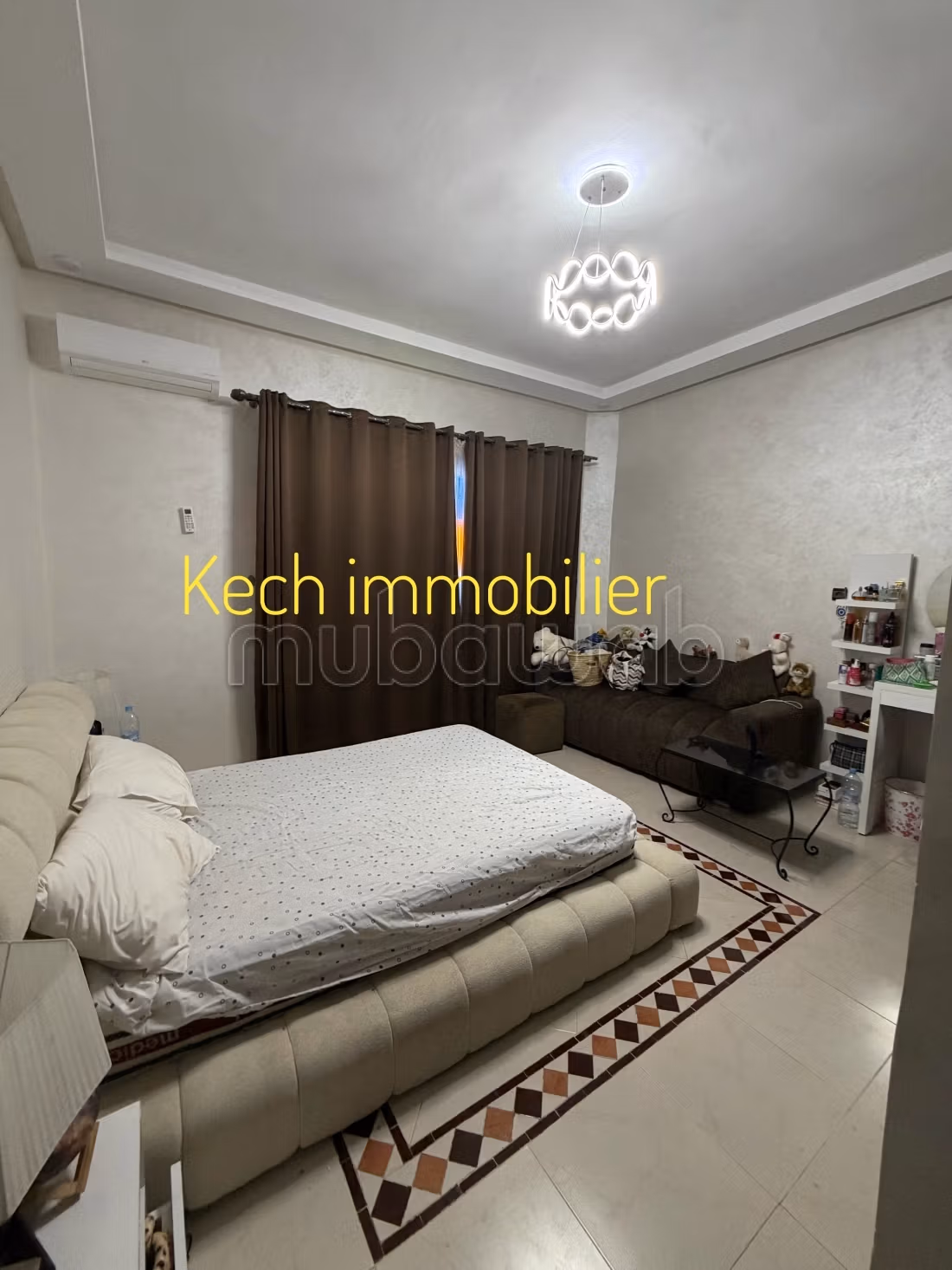 Casa modelo con 3 niveles en venta