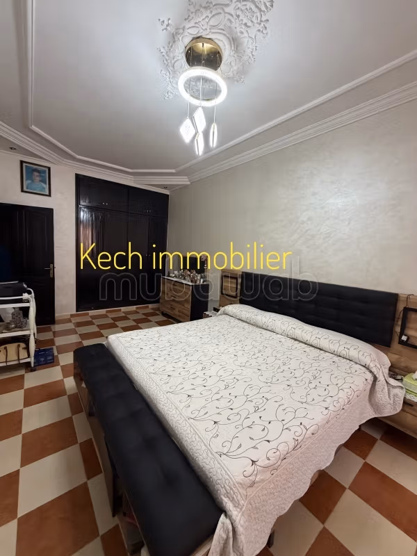 Maison modèle avec 3 niveaux à vendre