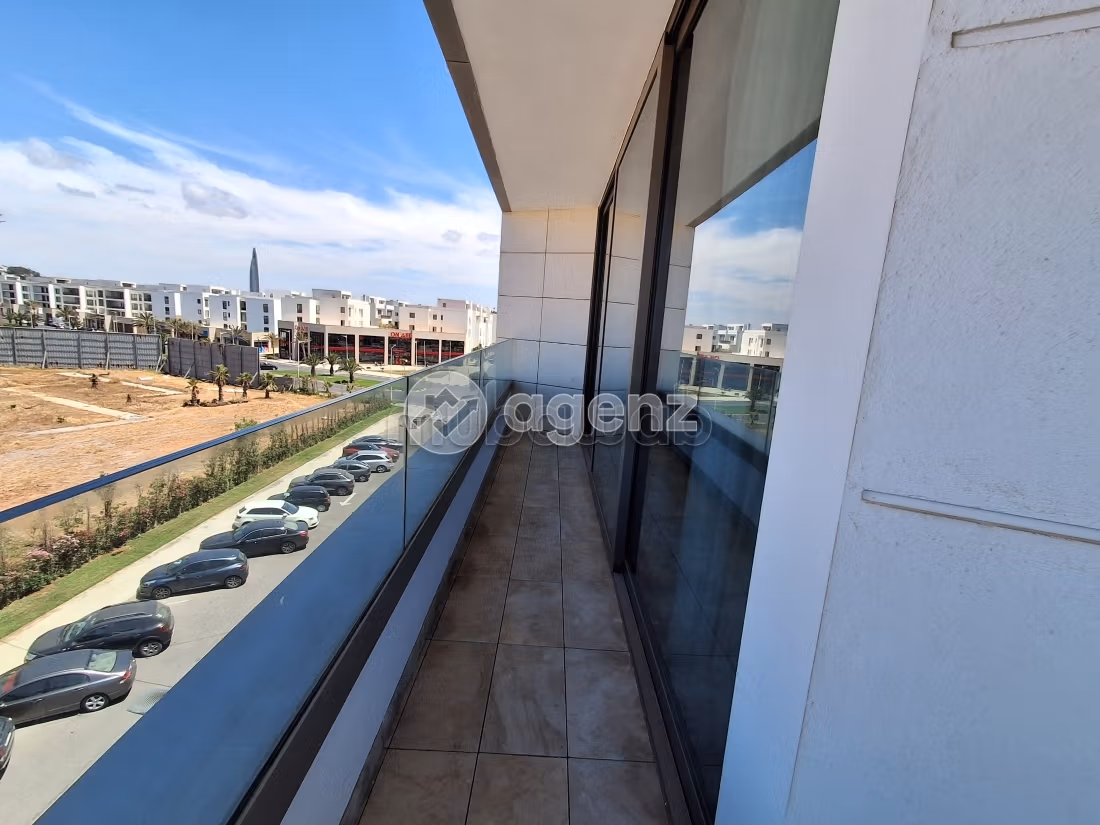 Appartement à vendre 111 m², 2 chambres Marina Ouest Salé