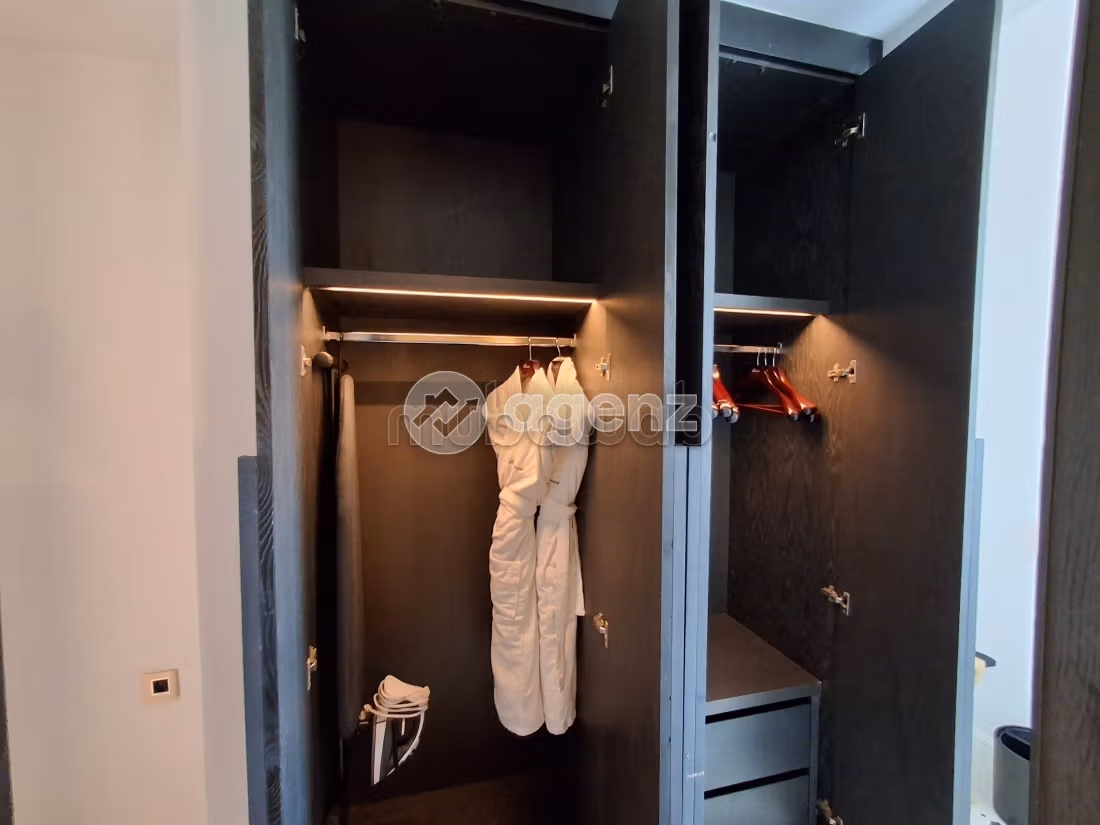 Appartement à vendre 111 m², 2 chambres Marina Ouest Salé