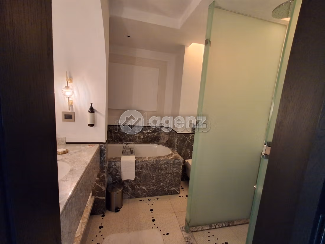 Appartement à vendre 111 m², 2 chambres Marina Ouest Salé
