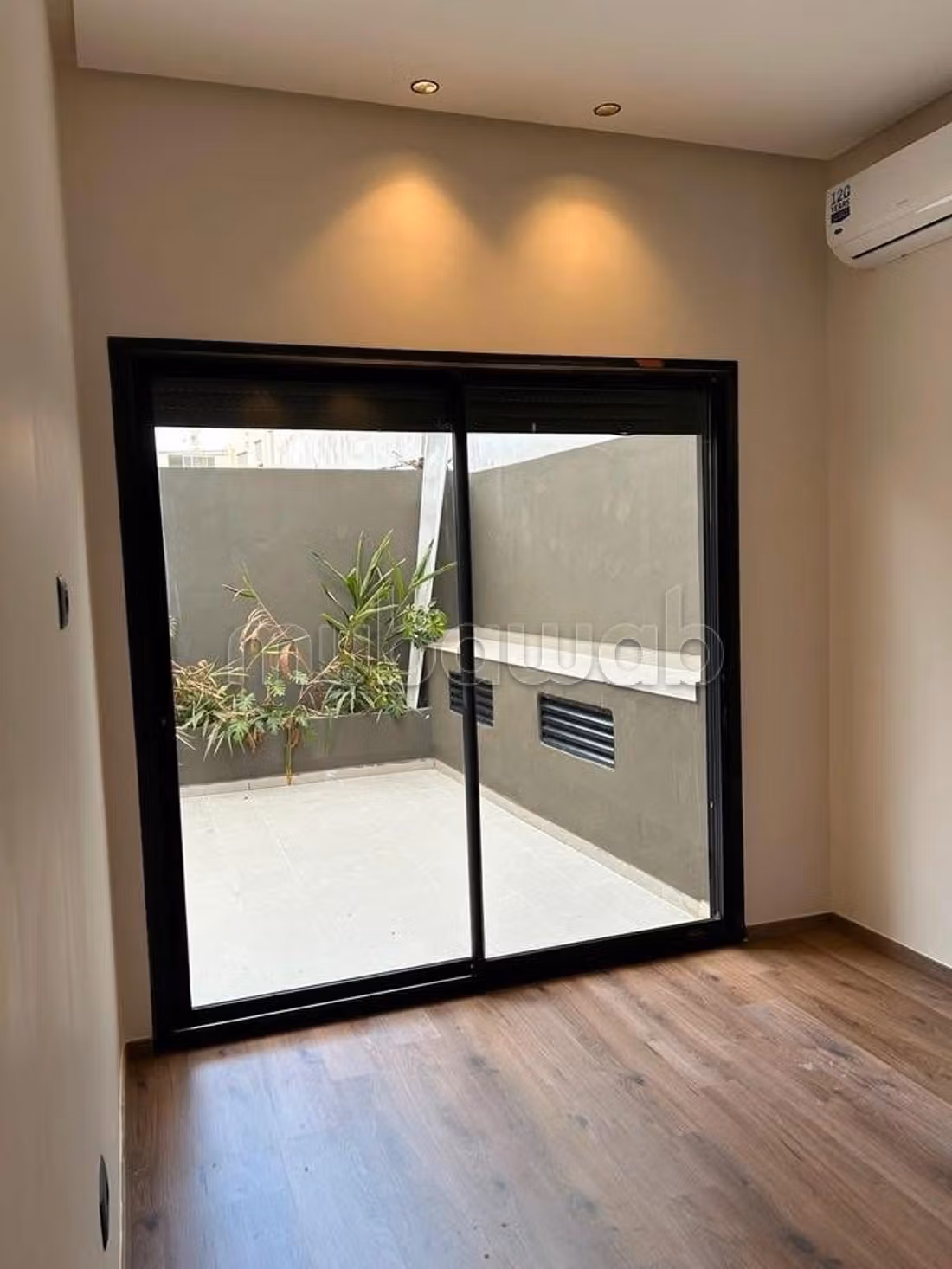 Alquila este apartamento en Val Fleury. Superficie de 69 m². Gran terraza