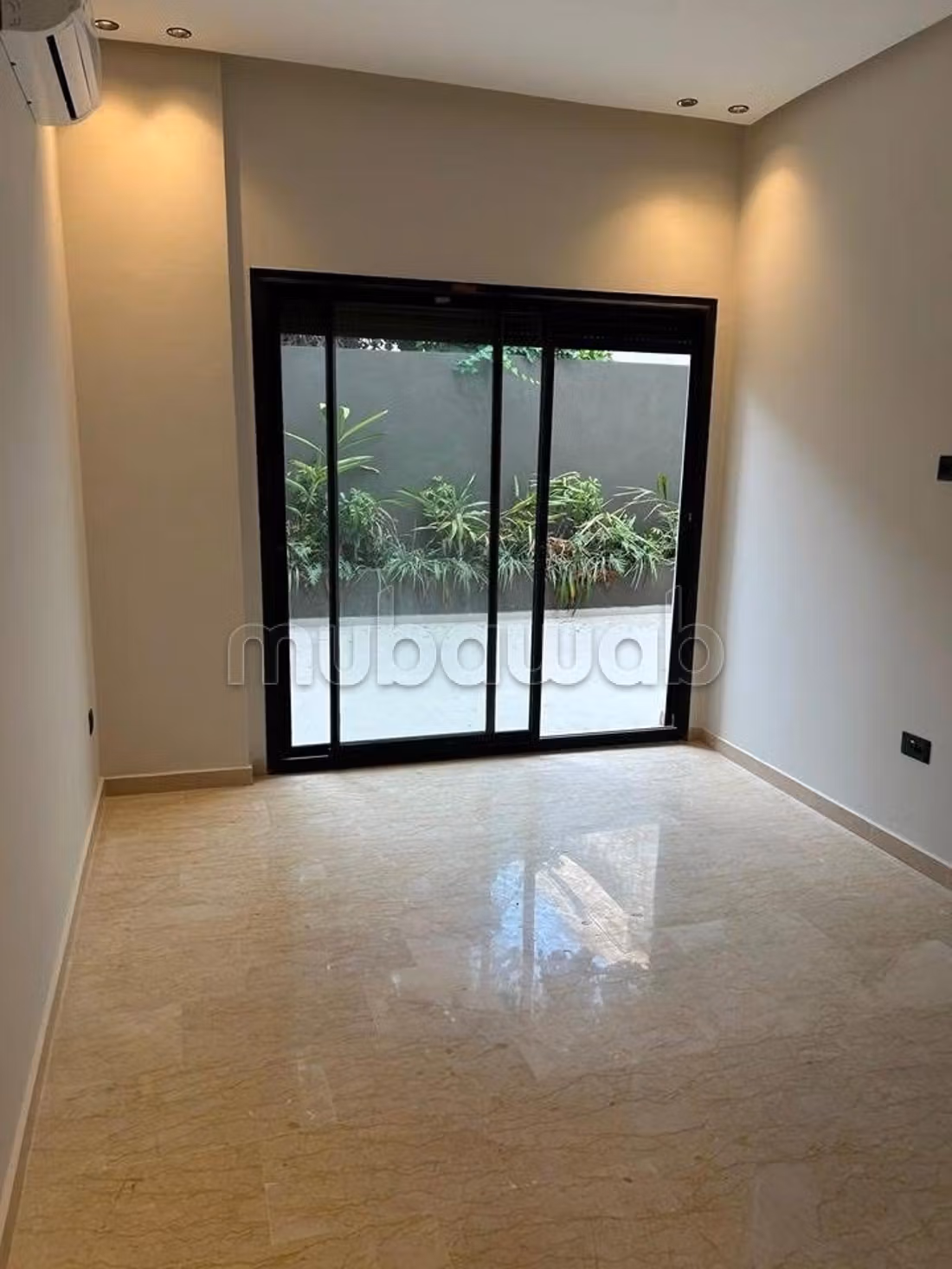 Alquila este apartamento en Val Fleury. Superficie de 69 m². Gran terraza