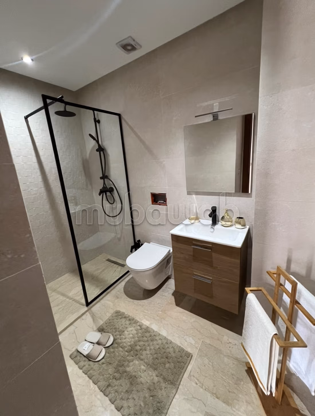 Appartements à vendre à Les Hôpitaux — 2