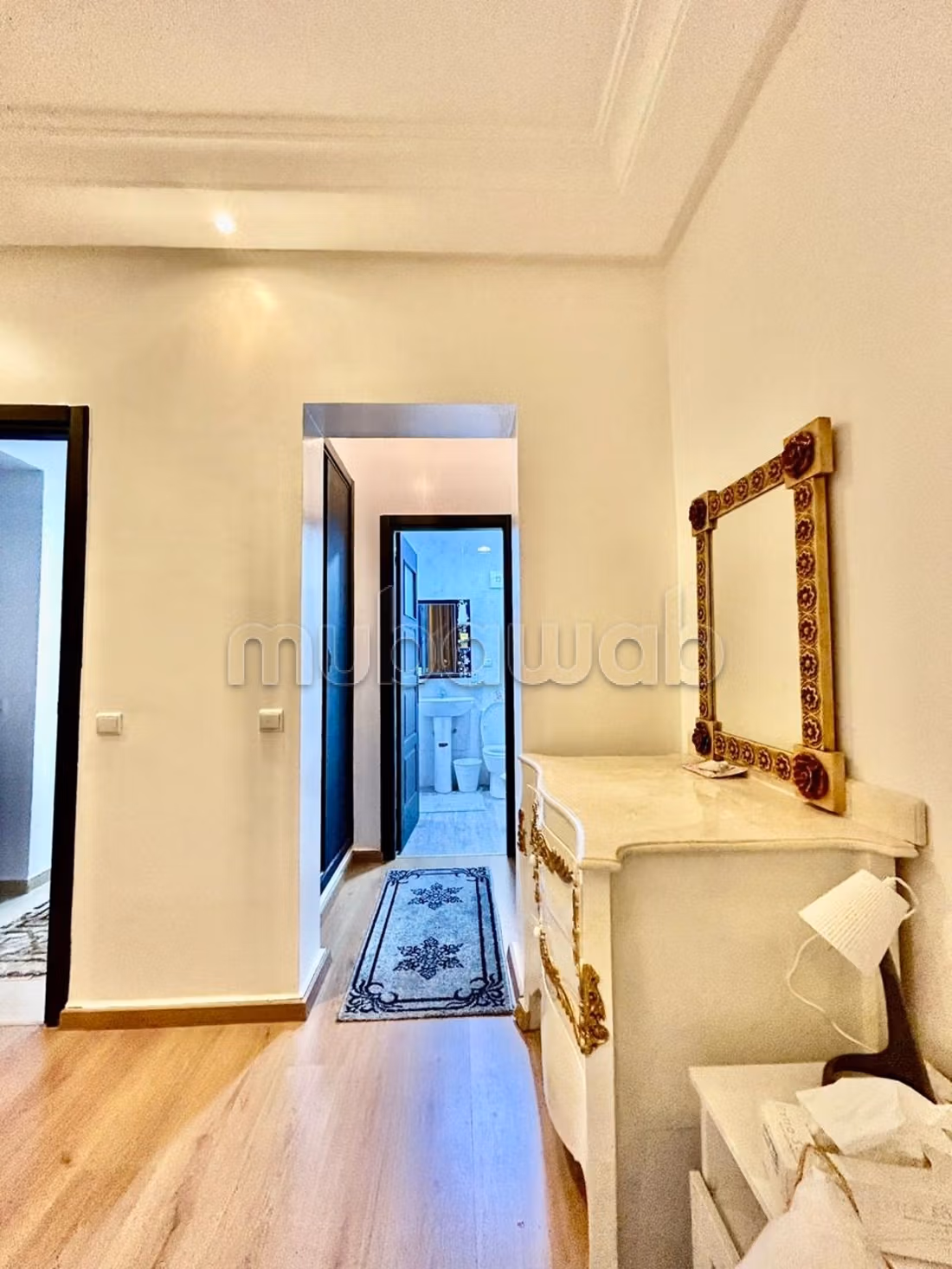 Louez cet appartement à avenue mimousas pres de moulay ismail. 3 chambres. Meublé