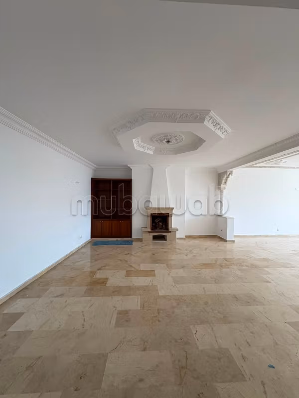 Vente d'un bel appartement à Riyad. 2 pièces confortables. Conciergerie à disposition, système de climatisation