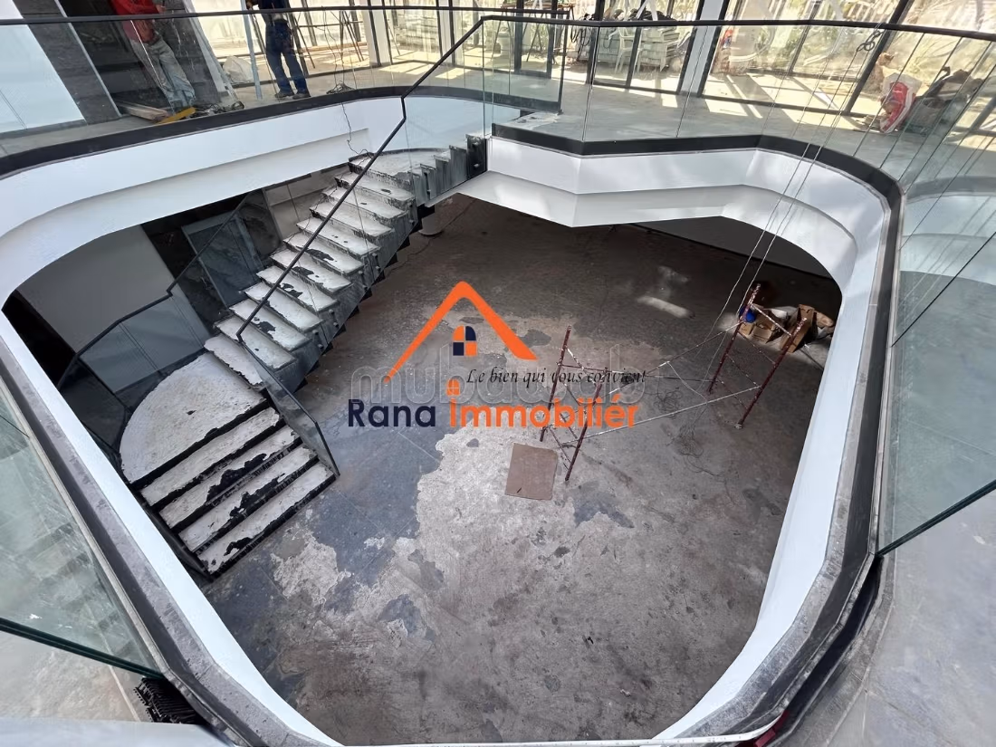 Ufficio in affitto a Hay Riad