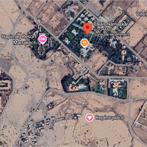 Mooie grond te koop in Ennakhil Palmeraie. Totale oppervlakte 2000 m²