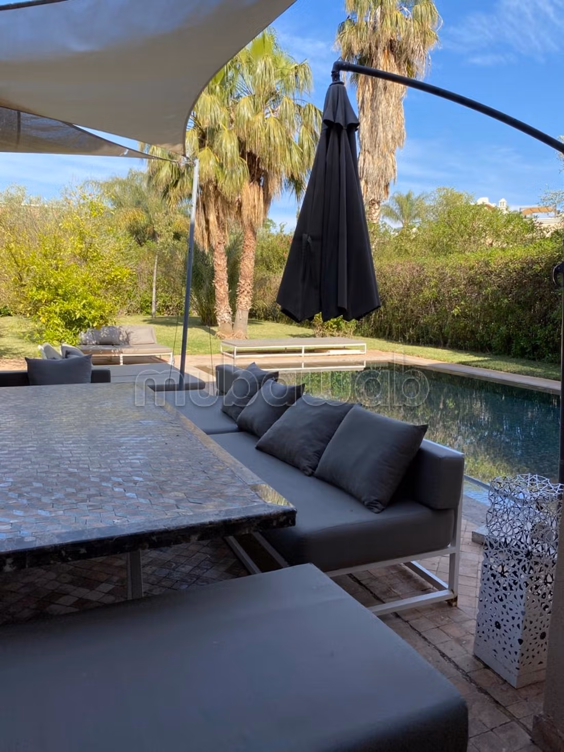 Luxury villa on a 1.1 hectare plot