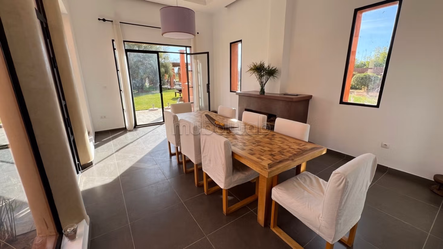 Luxury villa on a 1.1 hectare plot