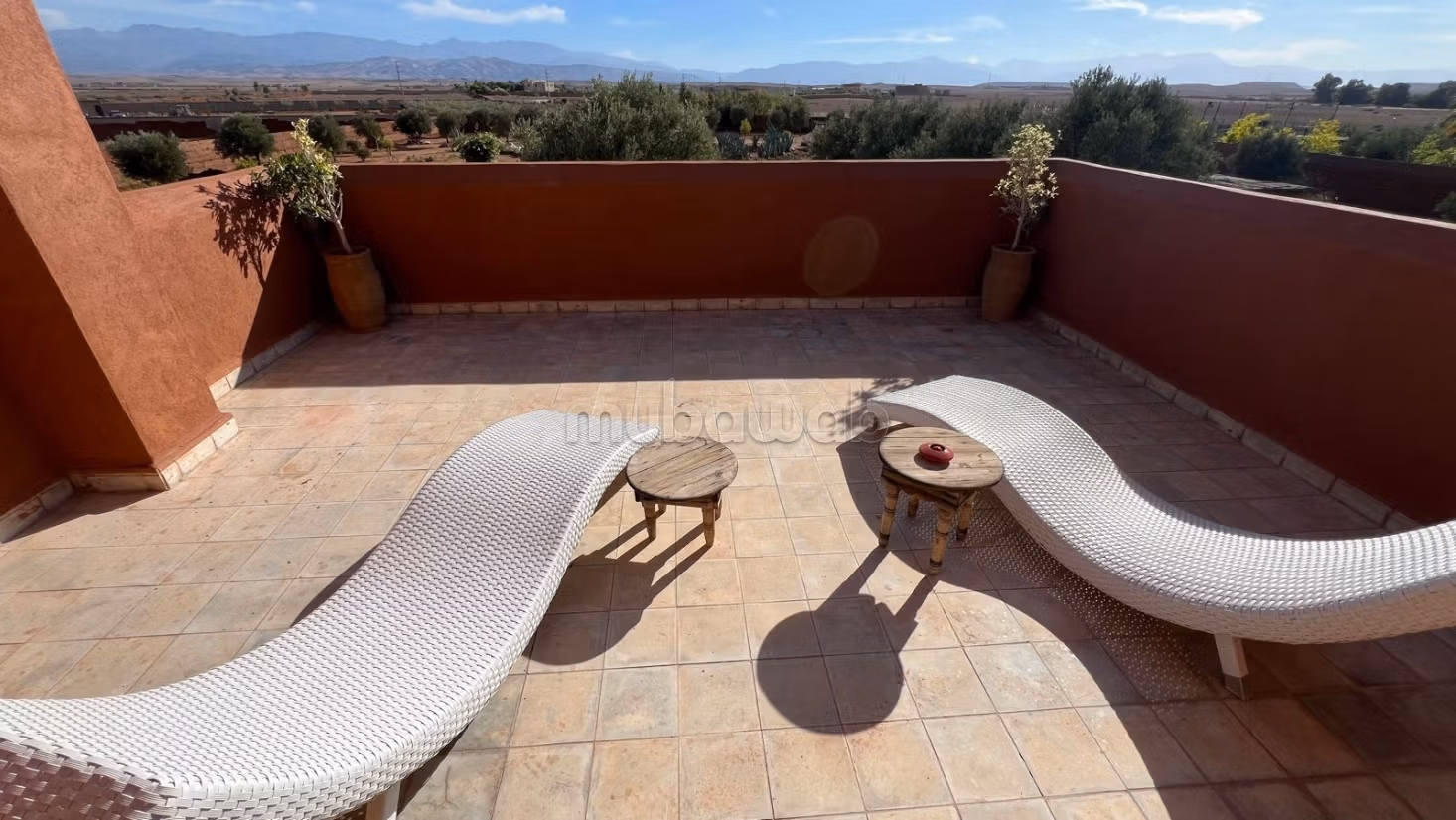 Luxury villa on a 1.1 hectare plot