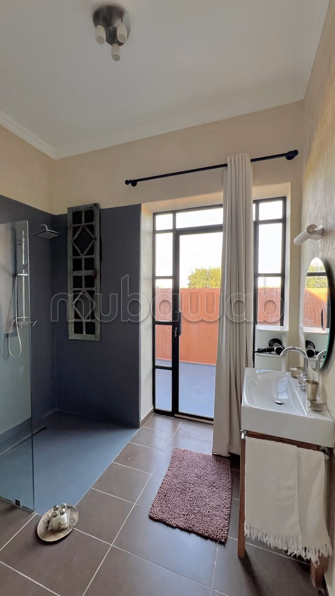Luxury villa on a 1.1 hectare plot