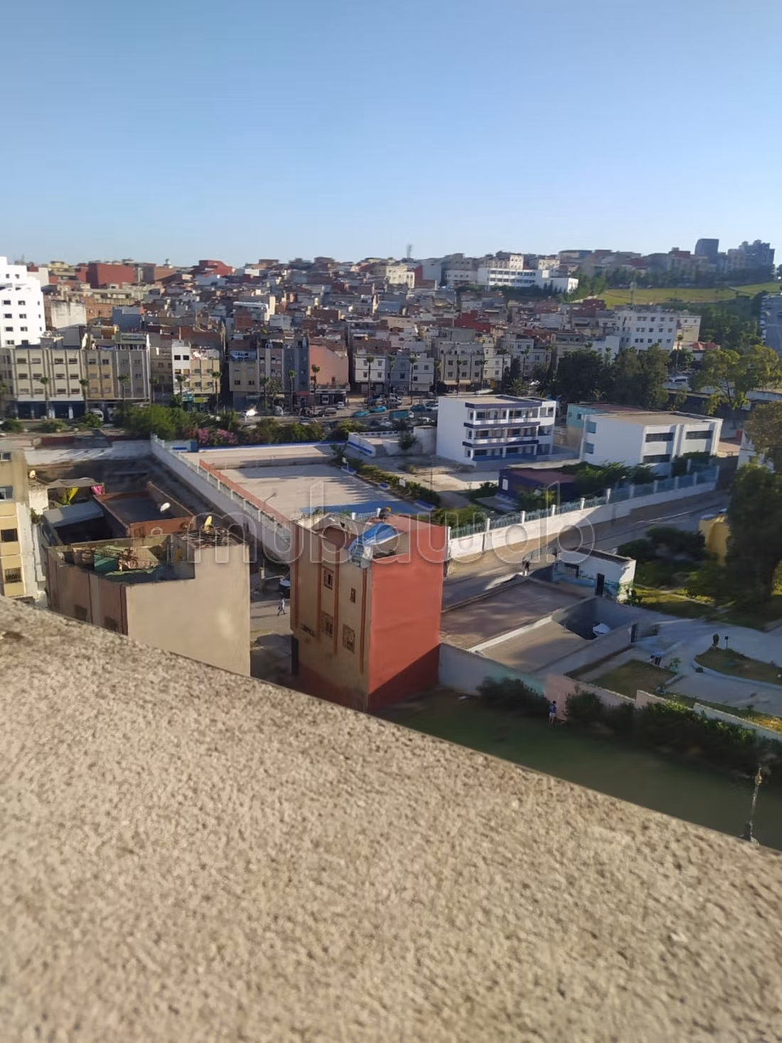 Very nice sunny apartment all the time with a view of street 2, registered facade