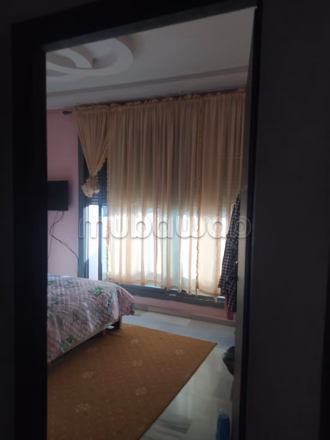 Very nice sunny apartment all the time with a view of street 2, registered facade