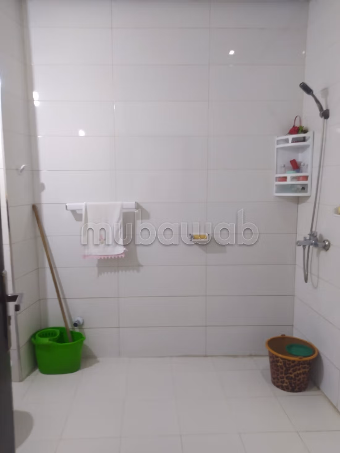 Very nice sunny apartment all the time with a view of street 2, registered facade