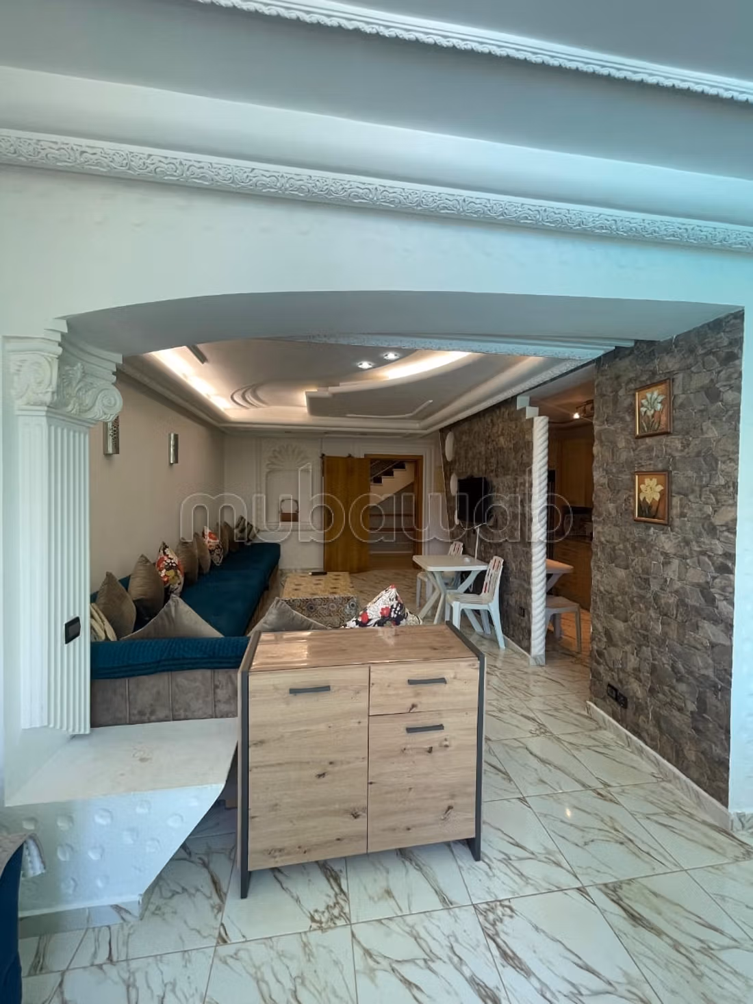 Bell'appartamento in affitto ad Asilah. Superficie totale di 60 m². Arredato