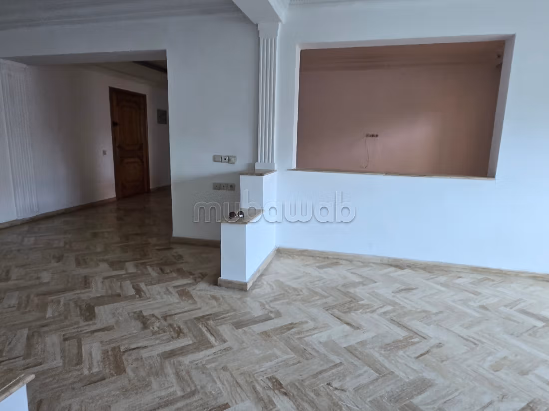 Vend appartement à Casablanca Finance City. Surface de 144 m². Système de parabole et salon marocain — 6