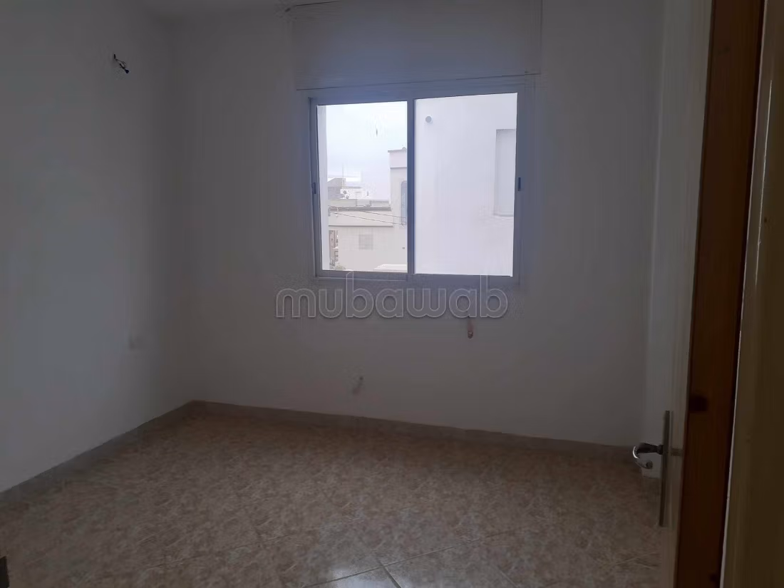 Luxury house for sale. 15 comfortable rooms. Quiet environment with sea view, central heating