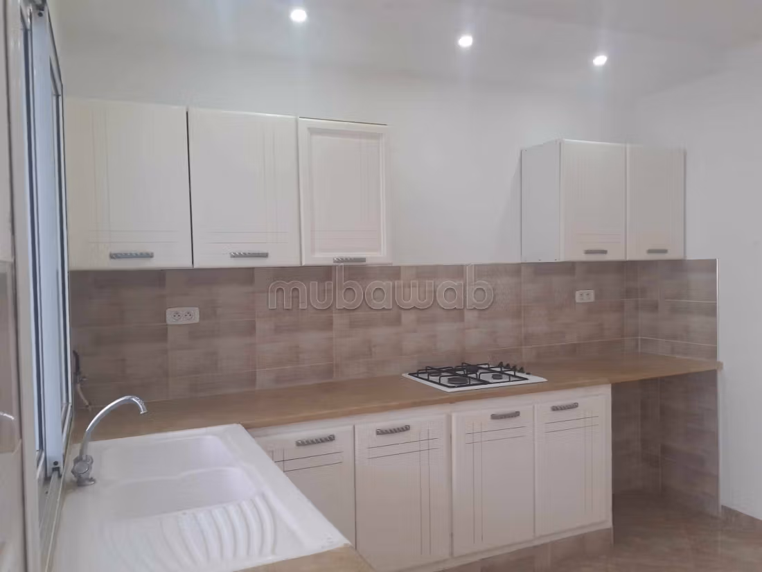 Luxury house for sale. 15 comfortable rooms. Quiet environment with sea view, central heating