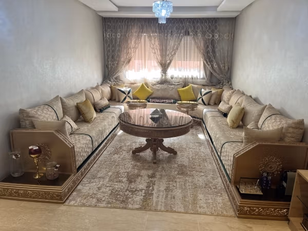 Mooi appartement te koop aan de Route de Safi. 3 kamers. Gemeubileerd
