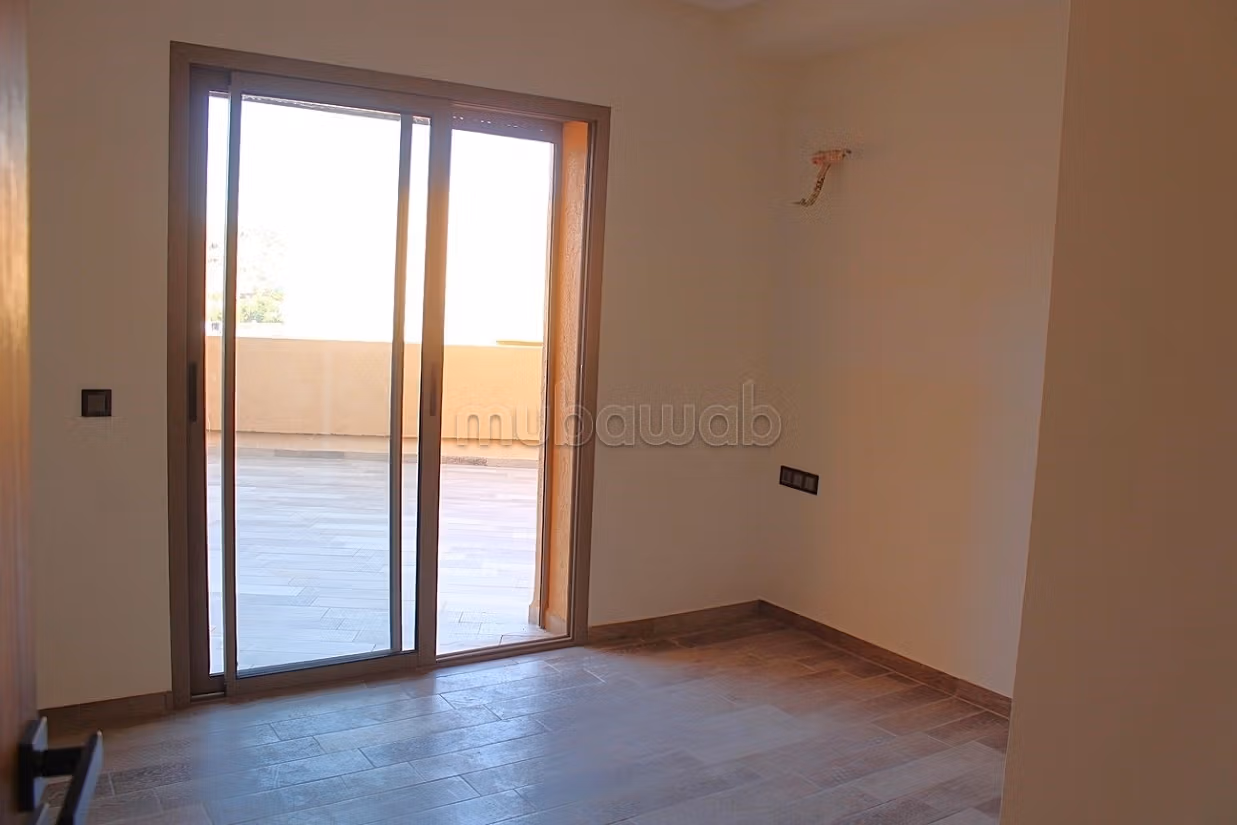 Duplex met drie slaapkamers en terras