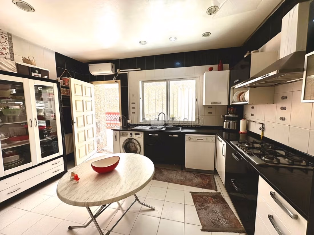 A vendre une belle villa à Hammam Sousse
