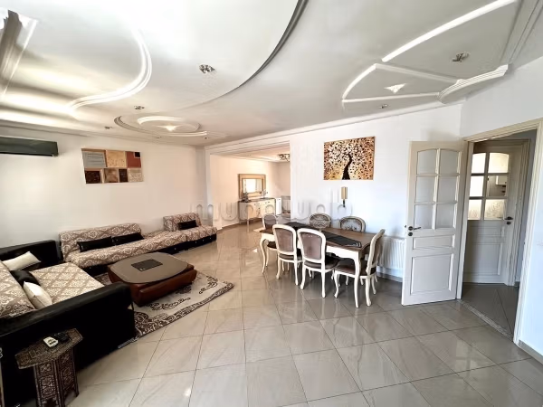 In vendita una bella villa a Hammam Sousse
