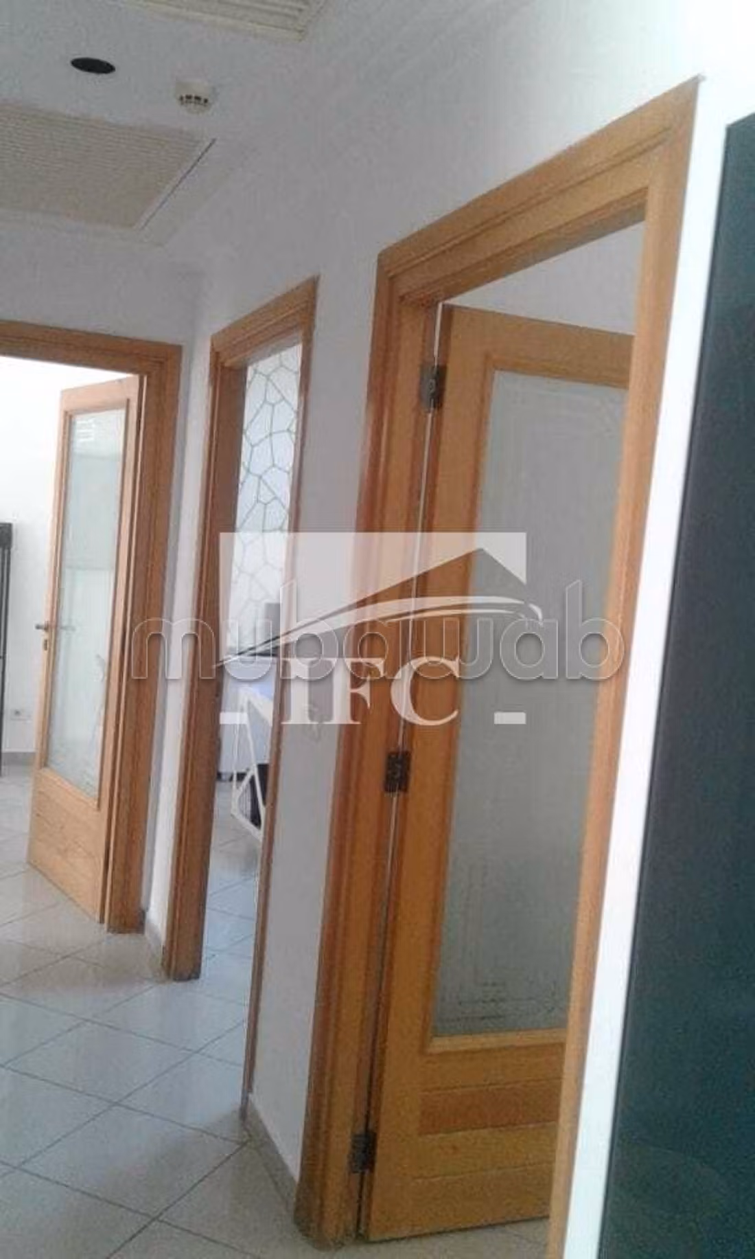Bureau en 7 espaces 170m² Lac 1 IFCL1164