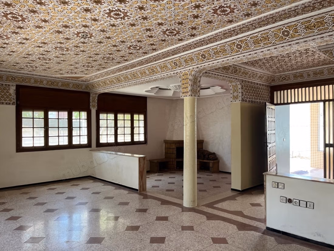 In vendita splendida villa a Bir Rami Est di 598 m²