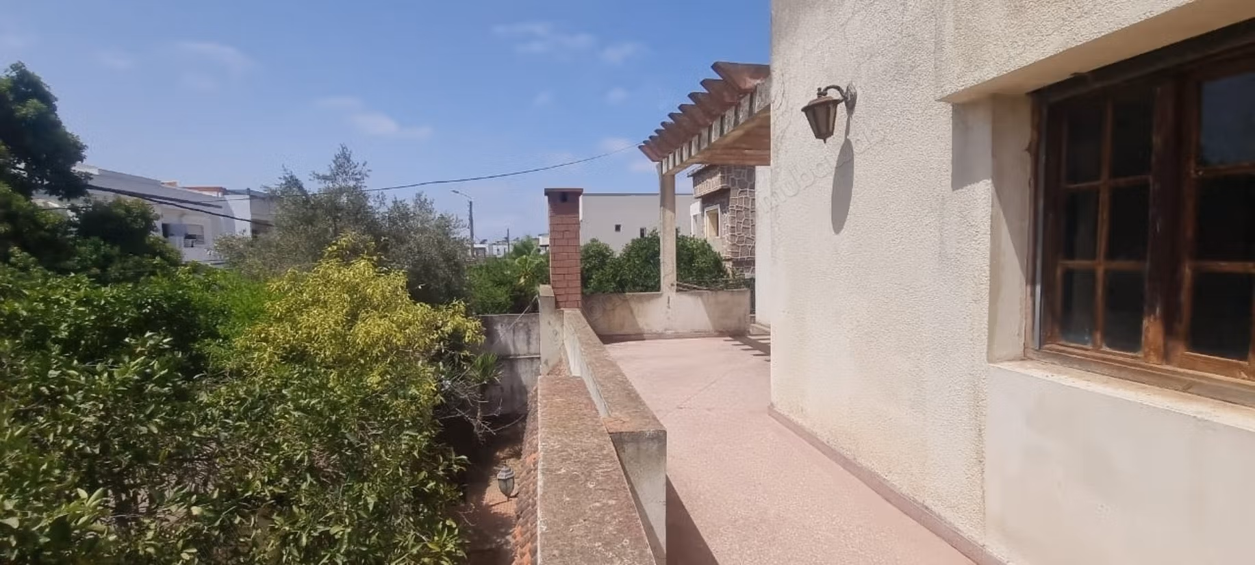 In vendita splendida villa a Bir Rami Est di 598 m²