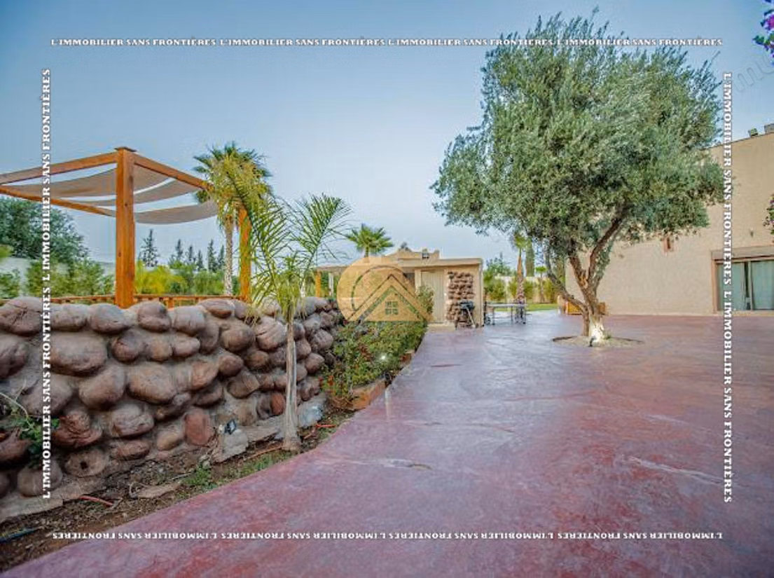 Villa privée titrée avec VNA à vendre sur la route de Sidi Rahal, route de Fès, Marrakech