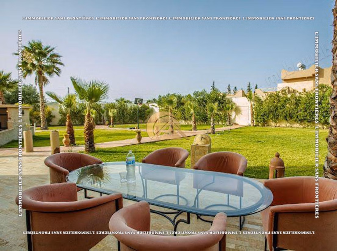 Villa privée titrée avec VNA à vendre sur la route de Sidi Rahal, route de Fès, Marrakech