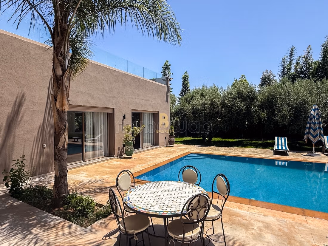Villa atlas en vente a marrakech route de fez Titrée