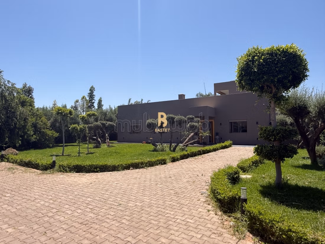 Villa atlas en vente a marrakech route de fez Titrée