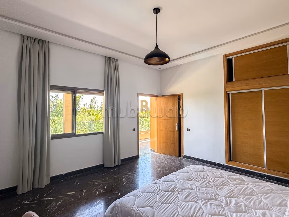 Villa atlas en vente a marrakech route de fez Titrée