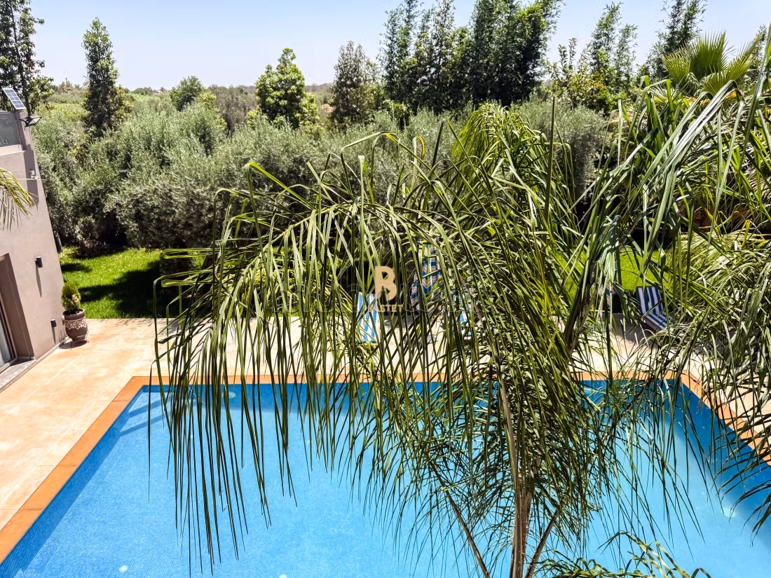 Villa atlas en vente a marrakech route de fez Titrée