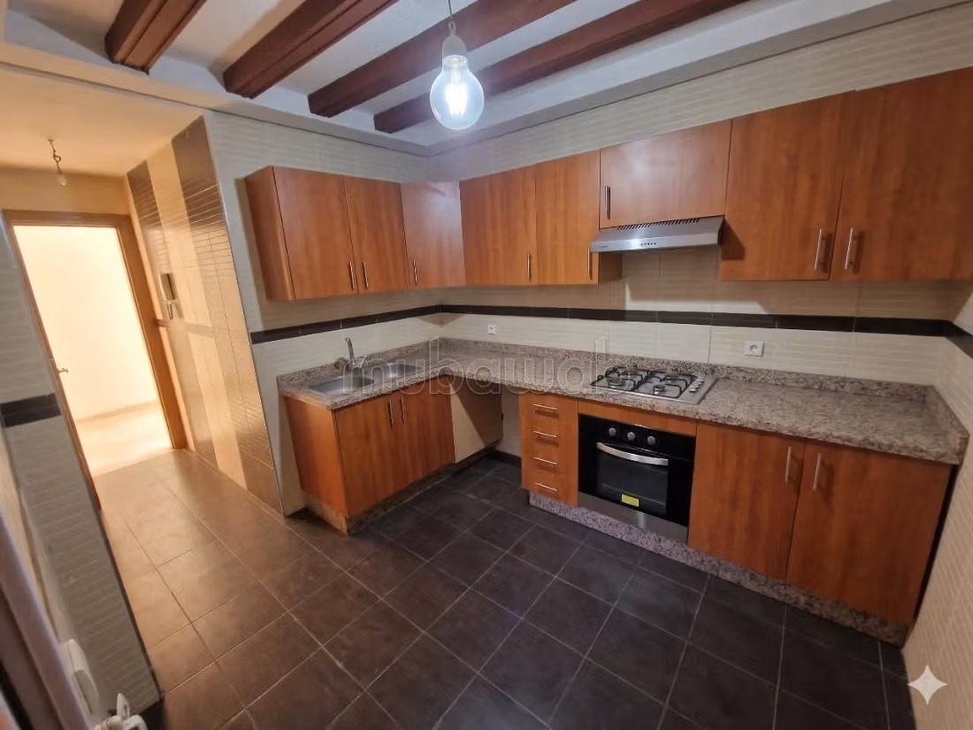 Appartement 3chambres avec grande terrasse — 3
