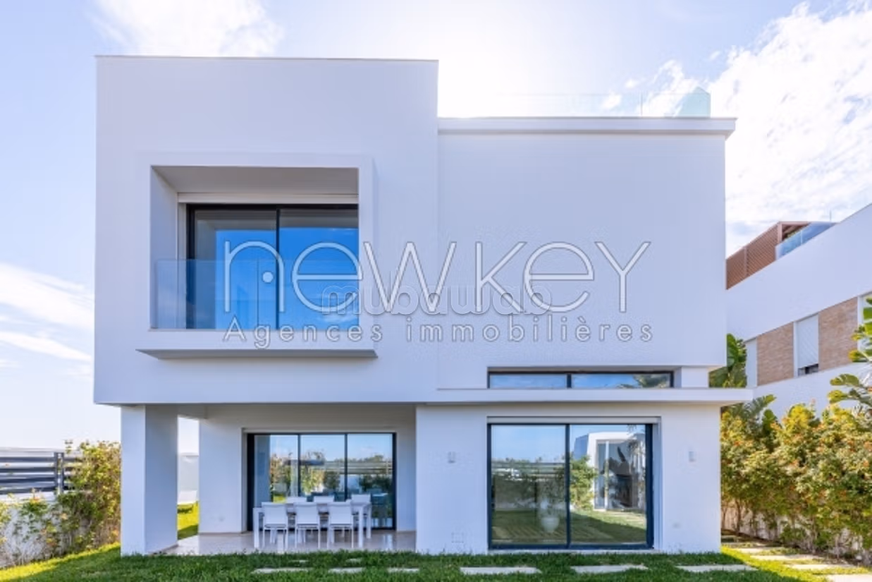 Magnifica villa a Gammarth con piscina e vista