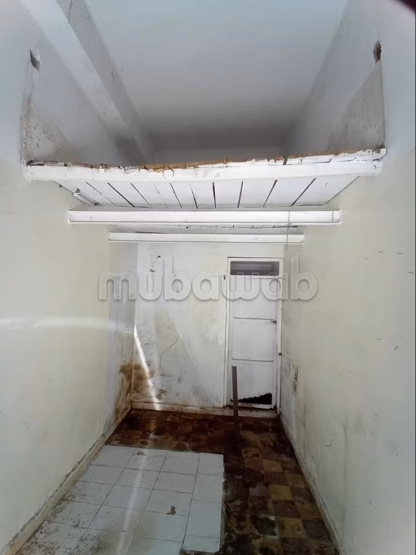 Commercial space Ziraoui District. Total area 217 m²