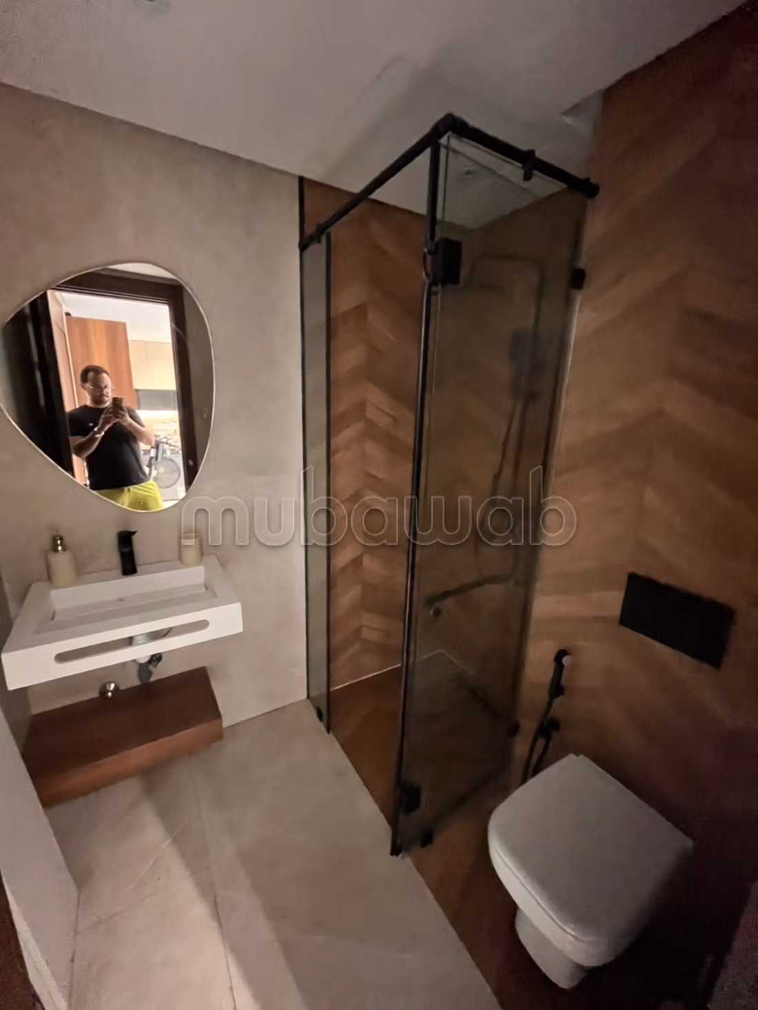 Louez cet appartement à Les Hôpitaux.
Surface de 60 m².
Bien meublé — 4