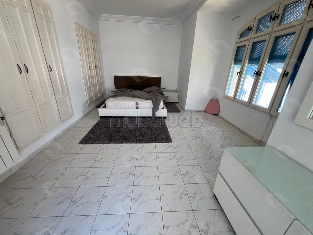 In affitto duplex vuoto a Gammarth turistico