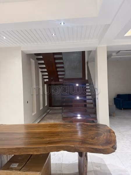 DIRECT OWNER Contemporary Villa
