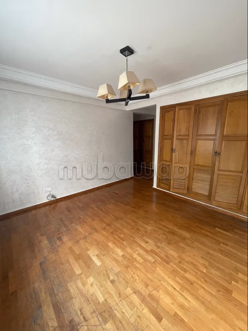 Bel appartement à vendre à 2 pas de la courniche
Ain Diab — 3