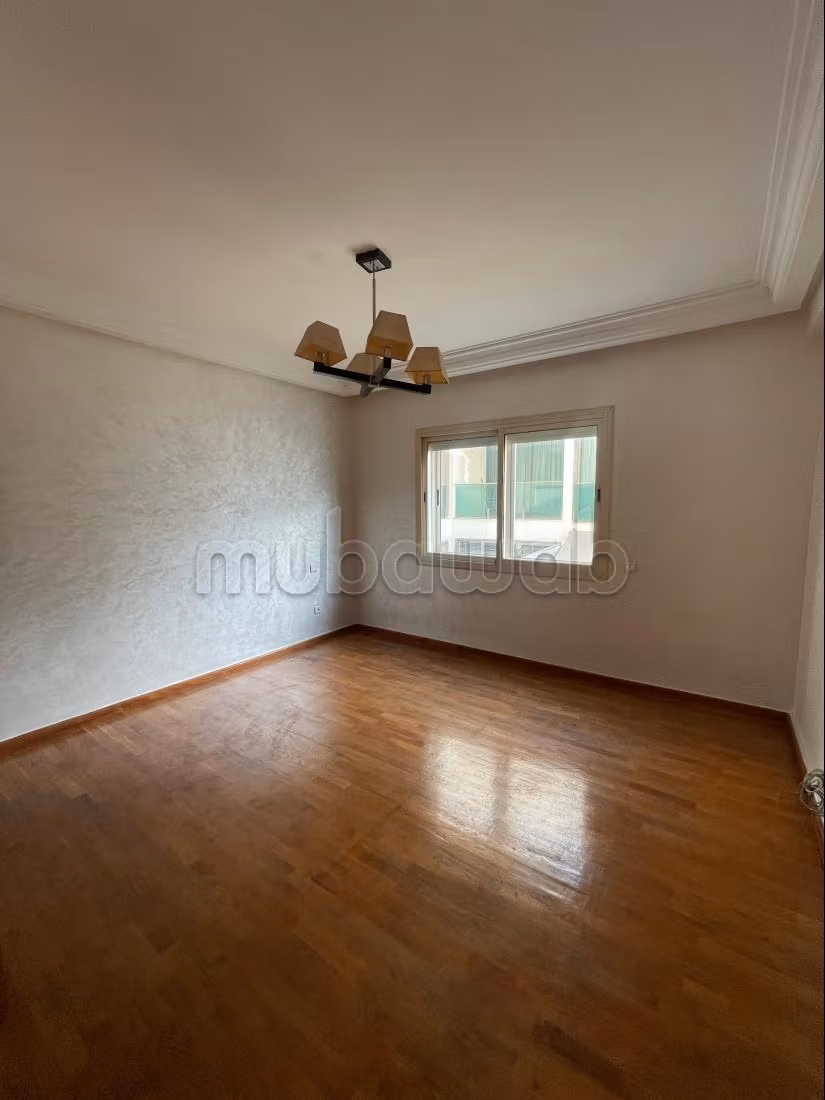 Bel appartement à vendre à 2 pas de la courniche
Ain Diab — 6